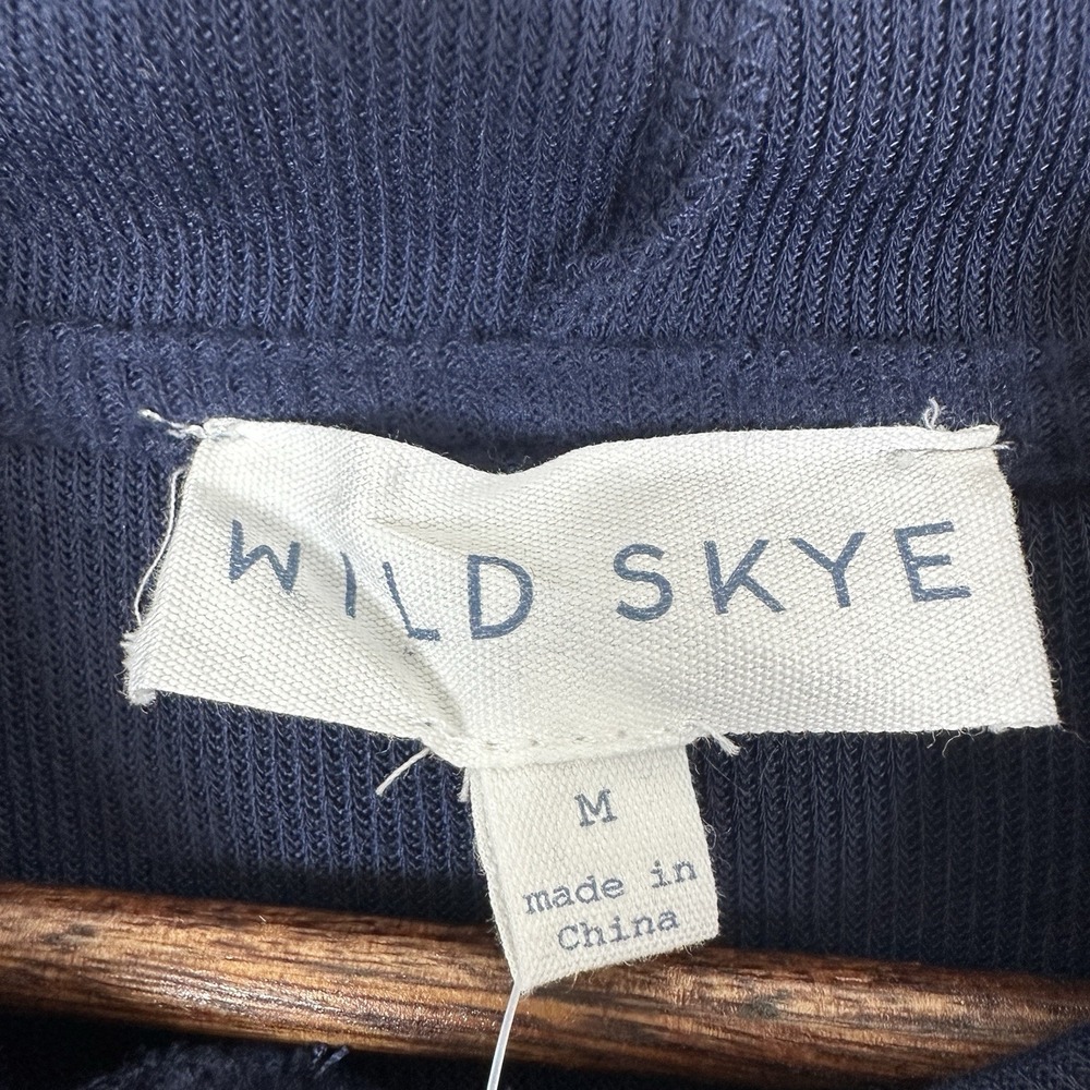 Wild Skye Women Medium Blue Hooded Top Lightening Bolt Soft Stretch Sweater NEW - Picture 4 of 7